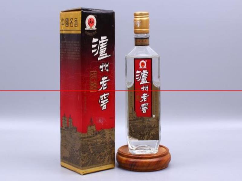 光瓶酒你了解多少，下面5款純糧佳釀在光瓶中都是數(shù)一數(shù)二